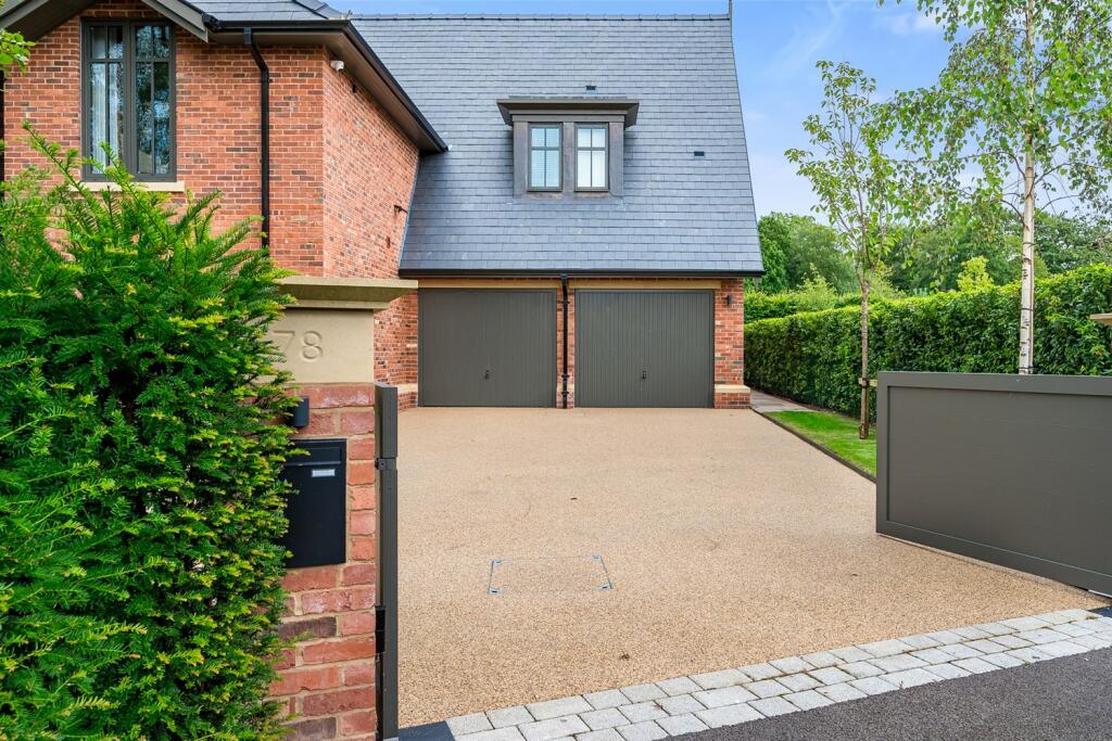 5 bedroom detached house for sale in Bankhall Lane, Hale, Altrincham, WA15